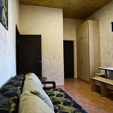Hostel Logovo *
